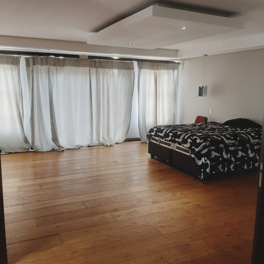 7 Bedroom Property for Sale in Amalinda Eastern Cape